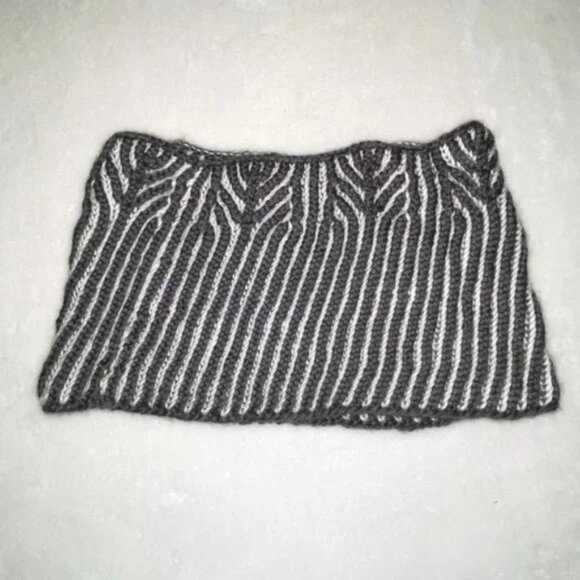 Hand knit sweater collar cowl scarf. NEW!  Double side/reversible - Picture 1 of 2